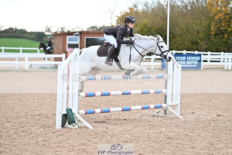 231119A-113914-05468 - Sun Cls 5 Newcomers & 1m Open