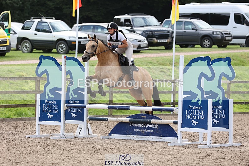 240804-152049-16420 - 619-Fiona_Lewis-BALLYANNY_BUTTONS