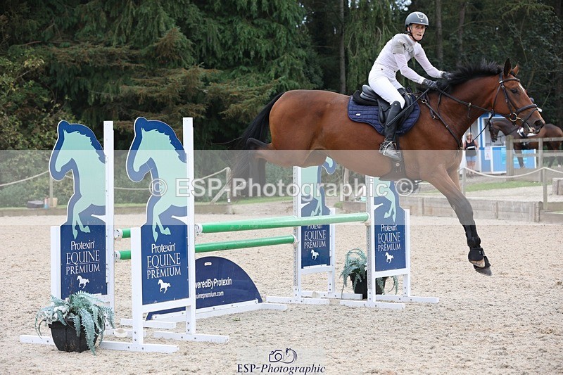 230908-160523-02747 - Cls 8 Snr 1.05m Open