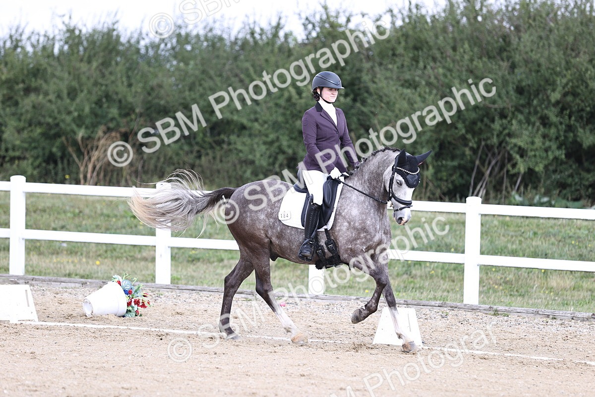 SBM_016261 - Class 14 - Novice 23 - 10.29-11.32