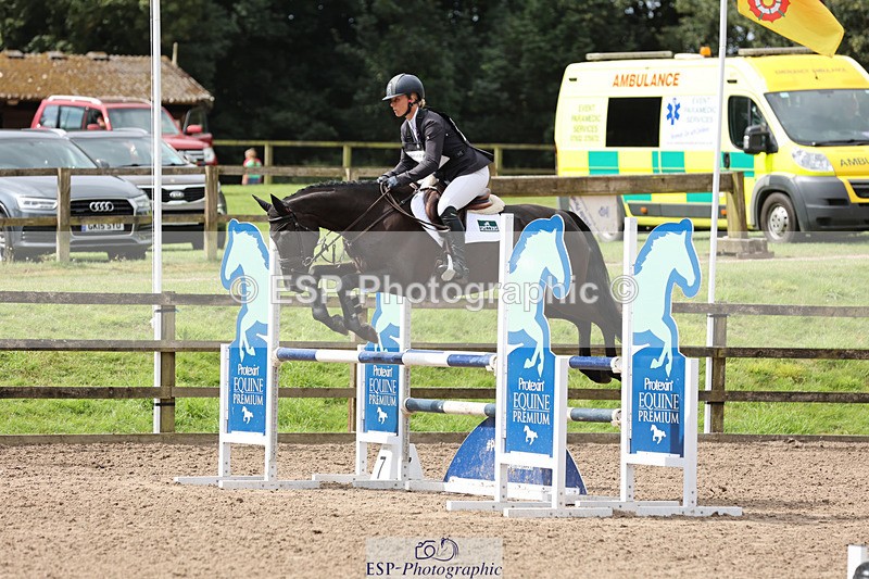 240804-105913-11400 - 310-Dani_Evans-BLACKADDER