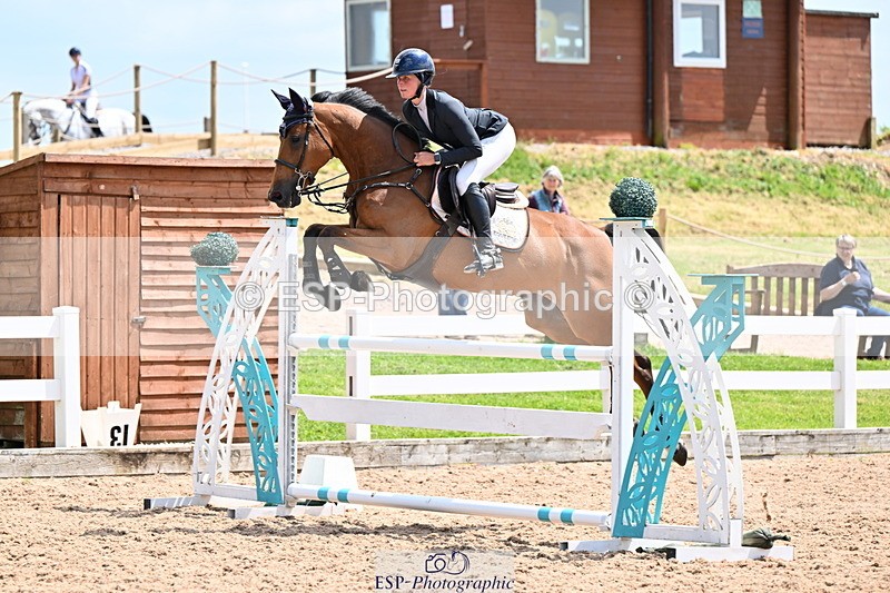 240605A-140846-00665 - Cls 4 Newcomers and 1.10m Open