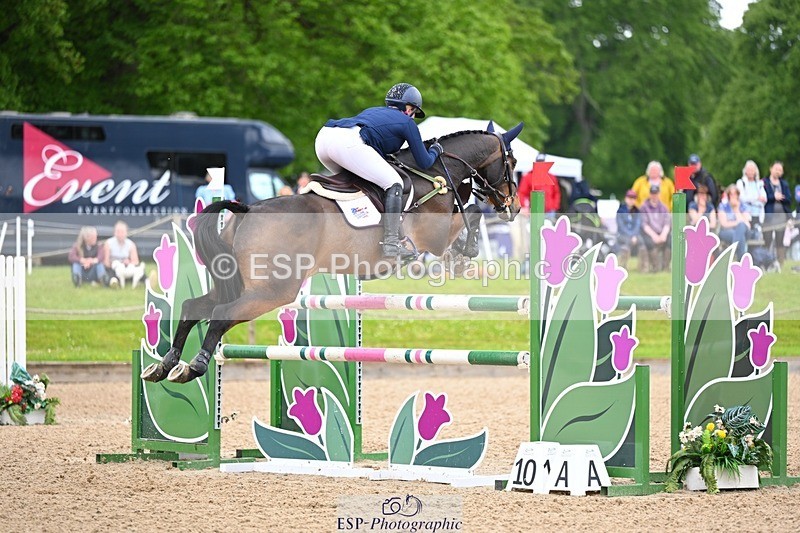 240526-115306-21131 - 164-MOONLIT_SWAYZE-Daisy_Bathe