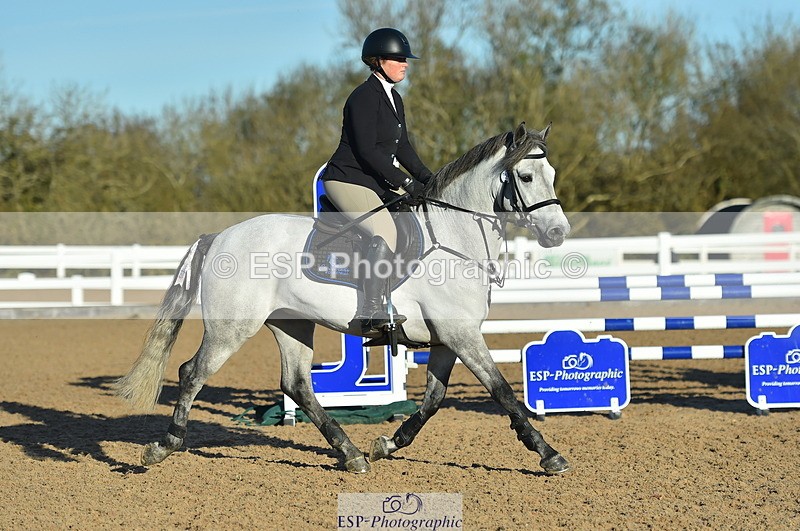 231111A-025950-01310 - Cls 9 British Novice & 90cm Open