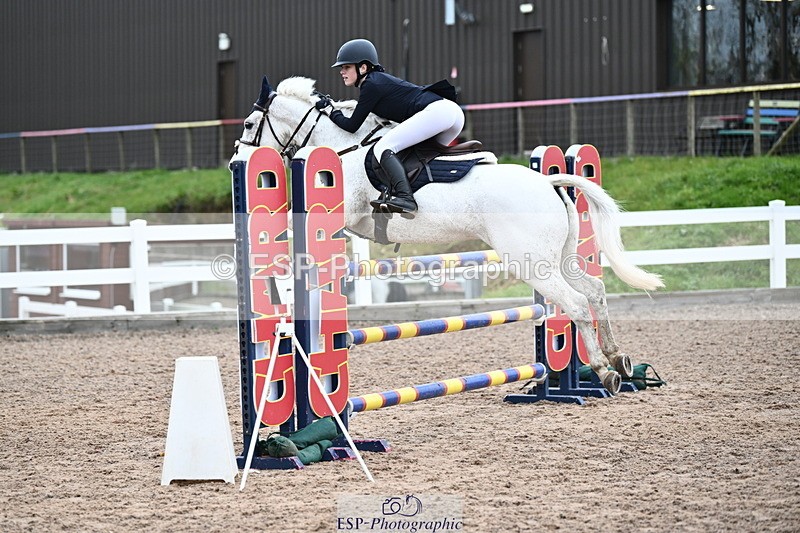 231118A-135330-03186 - Cls 9 Foxhunter & 1.10m Open
