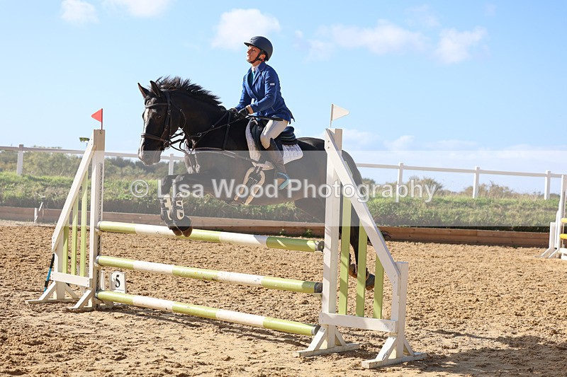 3E7A5566 - Class 10: 90cm open