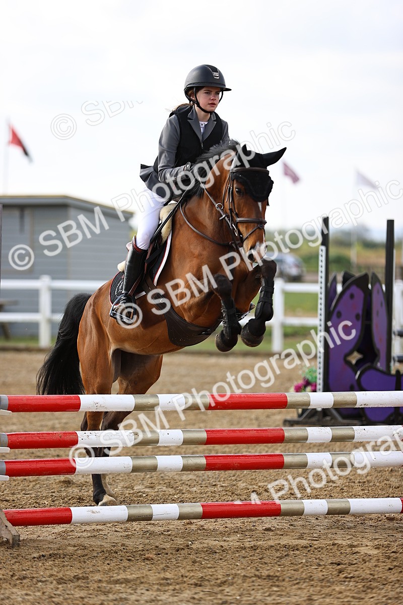 SBM_001698 - Class 8 - Clear Round