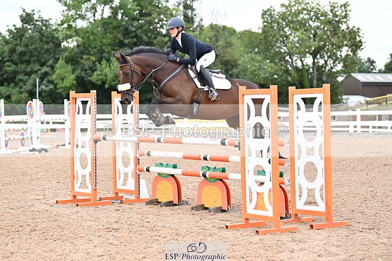 250820B-125527-00650 - Cls 4 Newcomers and 1.10m Open