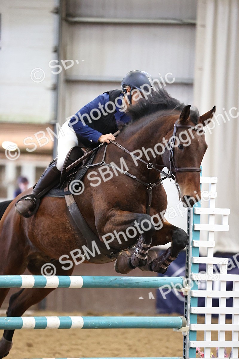 SBM_003345 - Class 11 - Senior Newcomers 1.10m