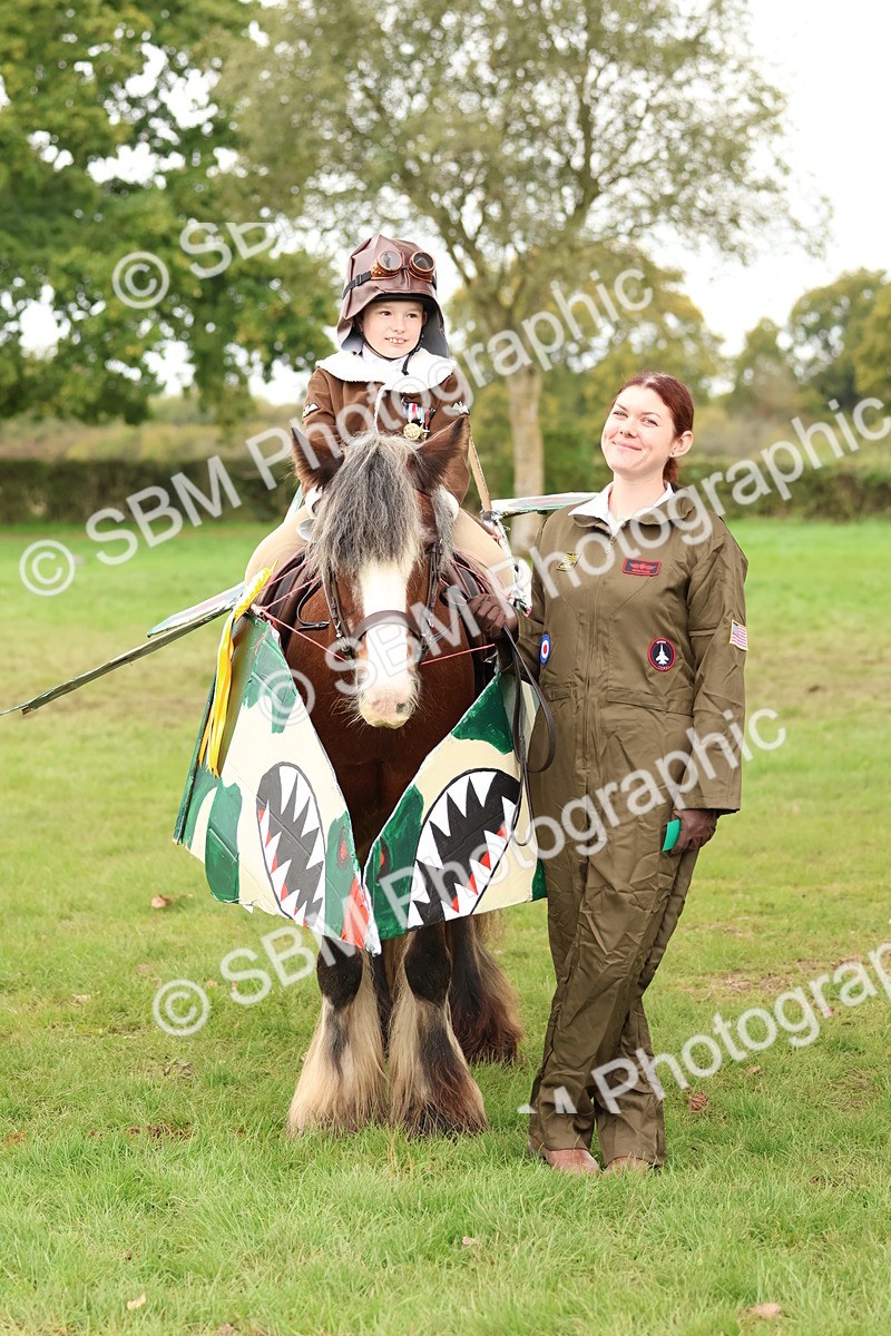 SBM_61704 - S37a - Fancy Dress Showing