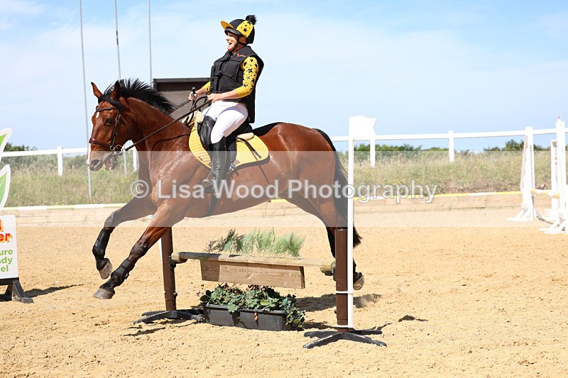 3E7A7086 - Class 2: 70cm