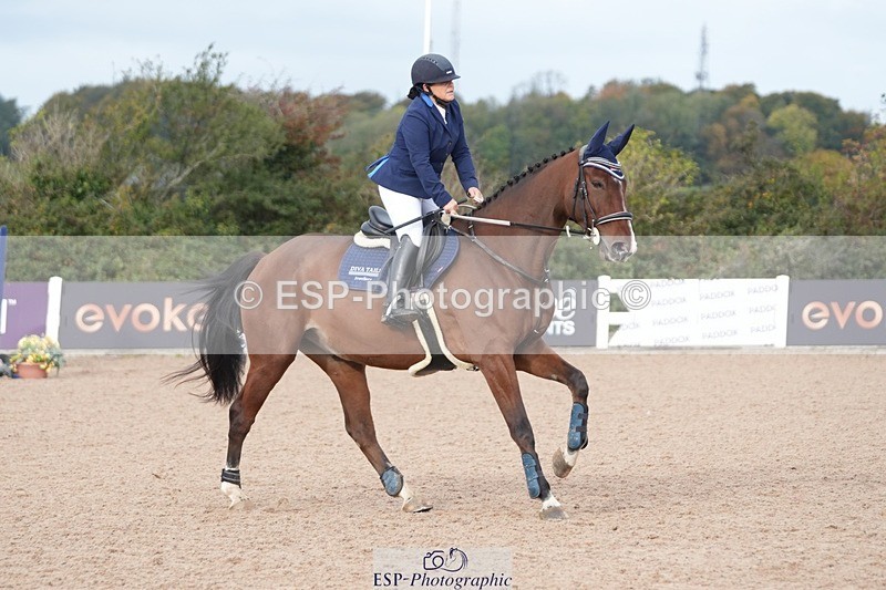 251005-100455-02454 - Cls 22 British Novice and 90cm