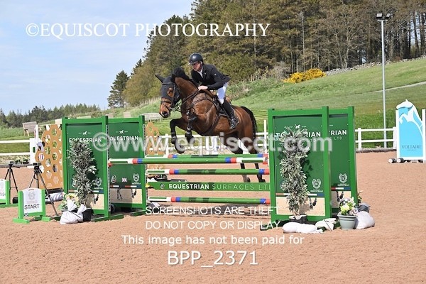 BPP_2371 - CLASS 6 - FRI - Senior Newcomers/1.10m Open