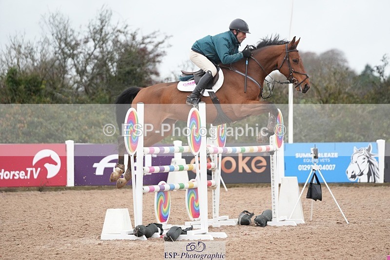 251107-131237-01100 - Cls 6 Foxhunter and 1.20m Open
