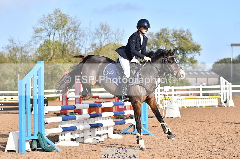 231028A-110424-00680 - Cls 2 British Novice & 80cm Open