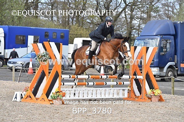 BPP_3780 - CLASS 3 FRI Senior British Novice/ 90cm Open
