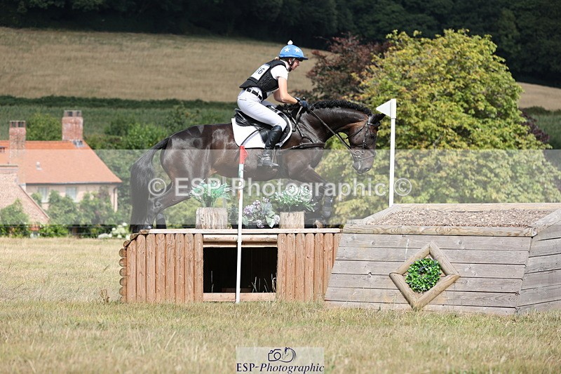 250802A-150032-05194 - F-266-Lorna.Peaster-CASTLE.HOWARD.SPRITE