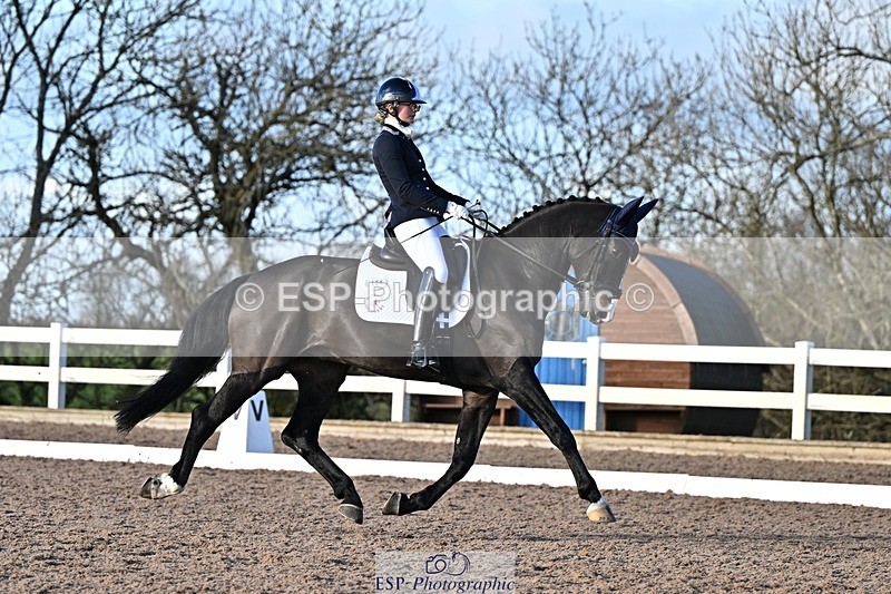 241214-135521-02658 - 124-isobel.goodwin-Milano.van.hof.olympia