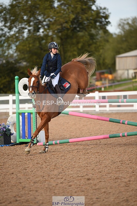 231015A-163908-09349 - Cls 27 1.10m Amateur Q 2nd R