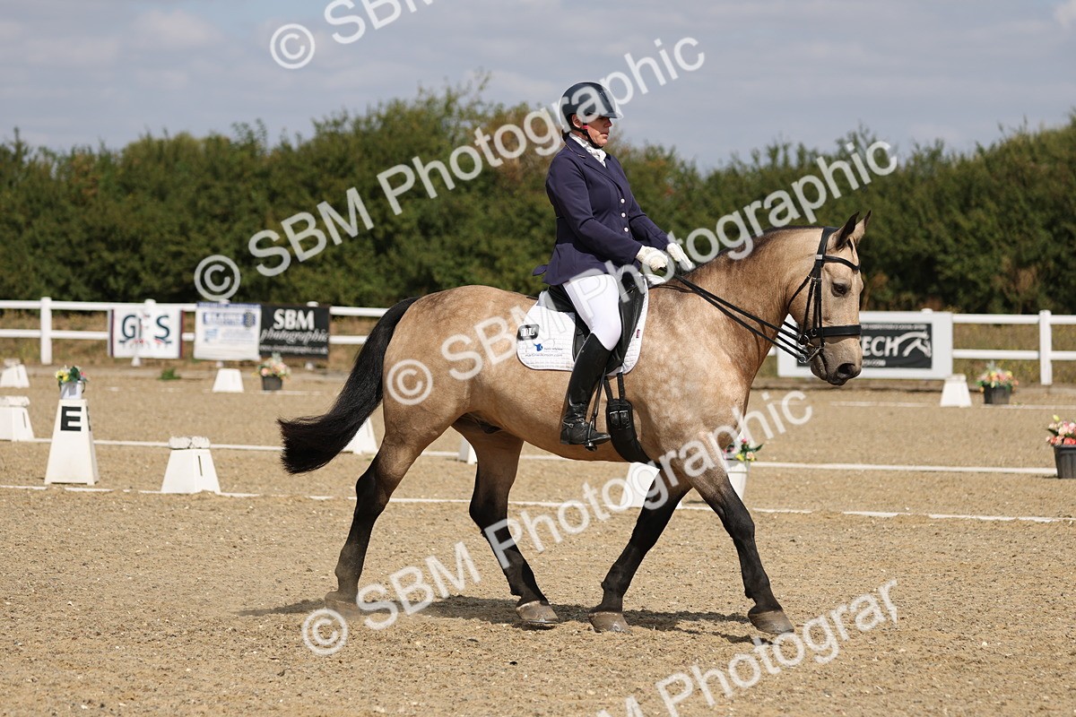 SBM_021122 - Class 21 - M5 Bronze 10.58.12.10
