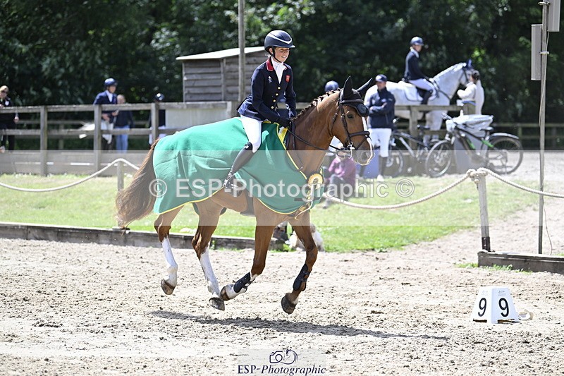 250525A-132033-17673 - Presentations Section B CCI 3 Star Long