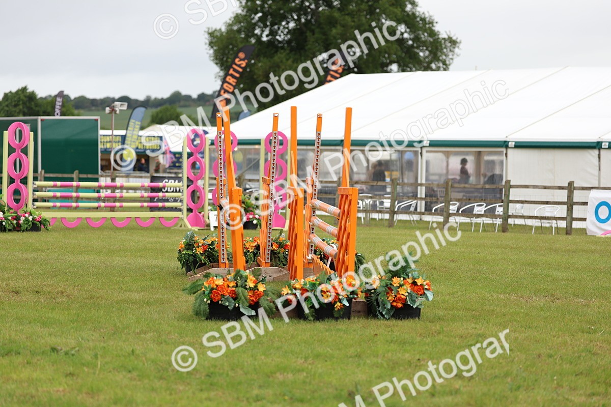 SBM_11600 - Class 205 - Tarmac Senior 1m Open