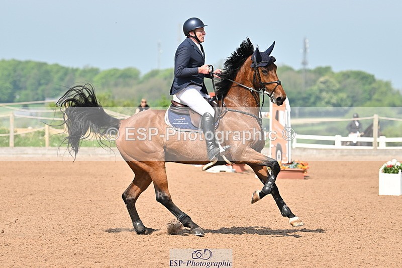 240512A-104914-17383 - Cls 48 National 1.30m Open