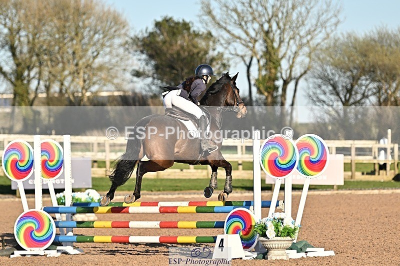 250401-181244-00600 - 80cm Classes