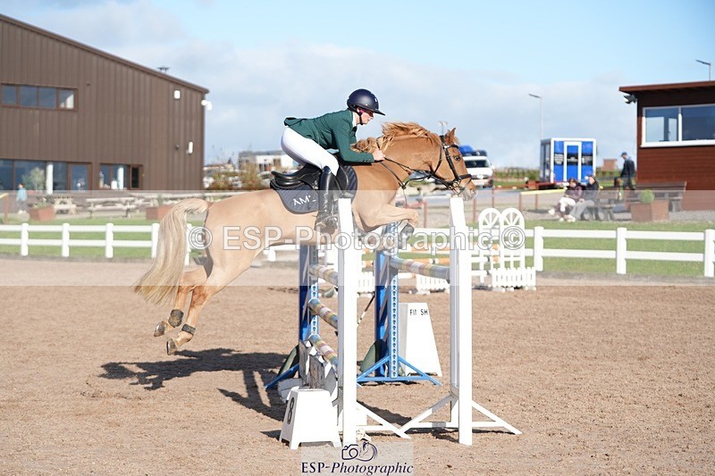 251025-144759-00664 - Cls 14+15 Blue Chip JC + JA, 1.15 Members Cup