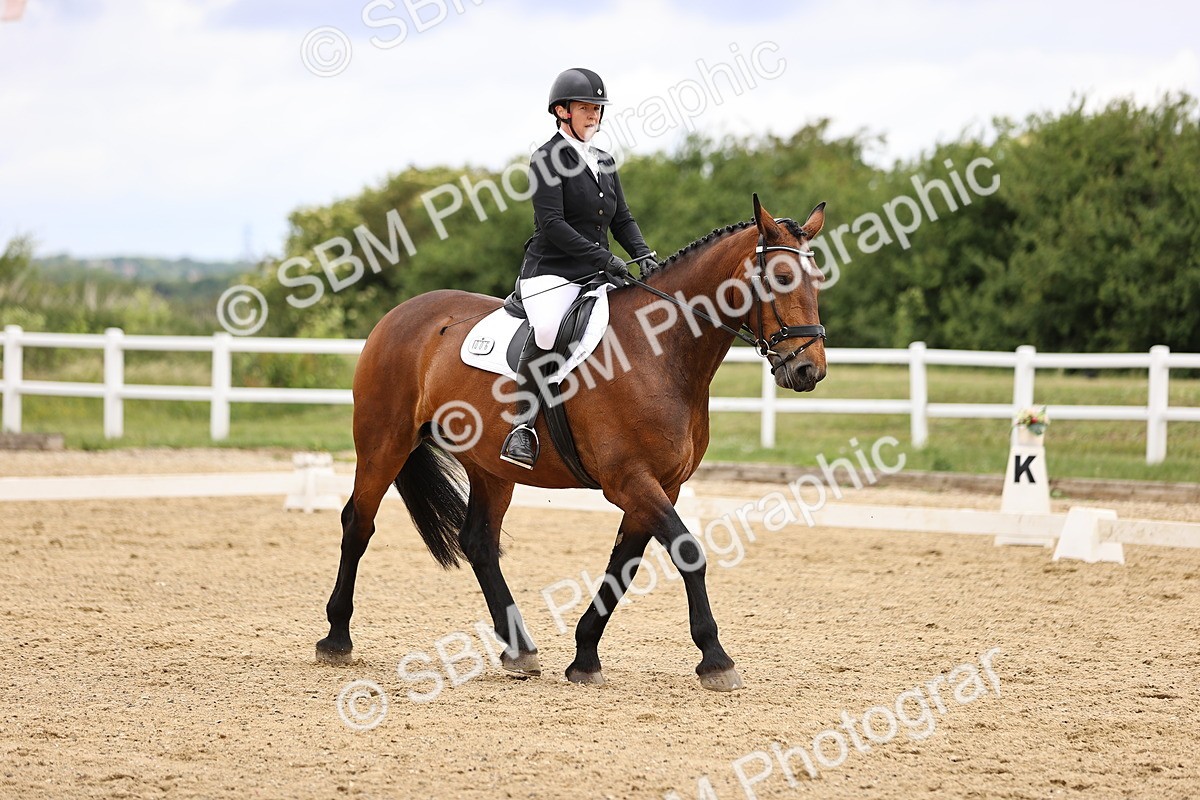 SBM_002033 - Class 2 - Novice 4 - 10.36-11.39