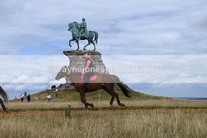 DSC_6785 - Time at Statue 12:45 to 13:15