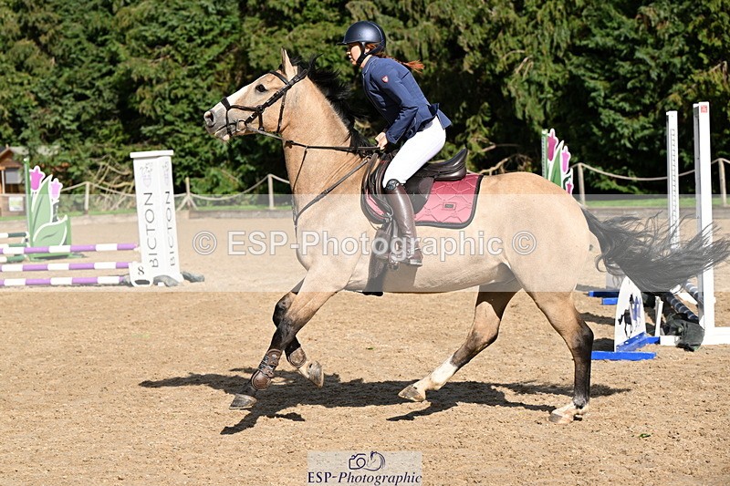 251004A-141602-01478 - Classes 6 & 7 60cm