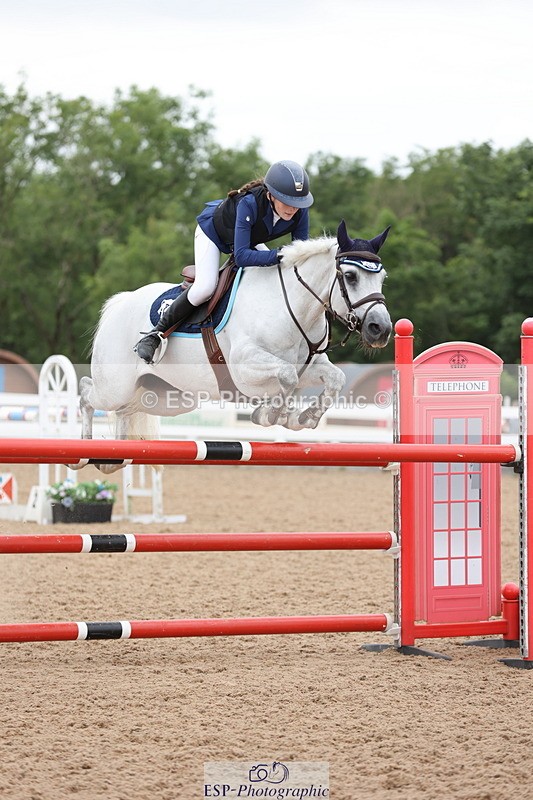 240630A-160330-15011 - Cls 33 Foxhunter and 1.10m Open