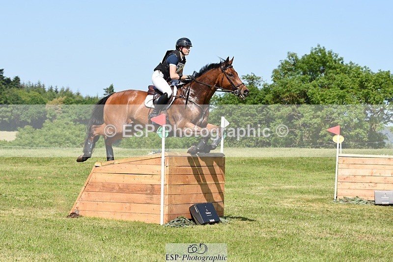 230527-154930-12278 - 377-GOLD_NUGGET-Jillian_Giessen-XC