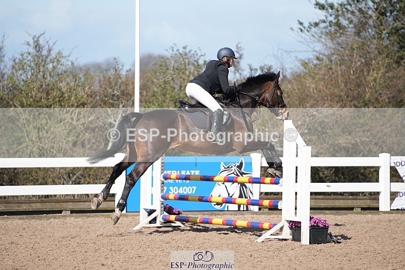 250329-103439-03673 - Cls 20 British Novice and 90cm