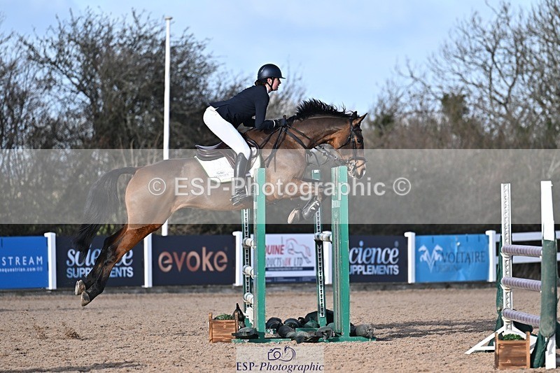 260107-120401-00253 - Cls 4 Newcomers and 1.10m