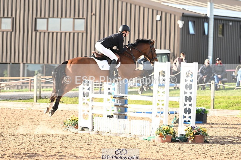 240913A-174747-05481 - Cls 19 Snr 1m Open Speed Derby