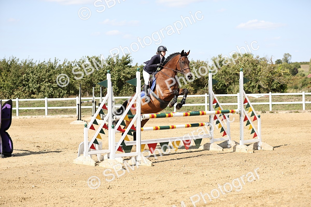 SBM_005238 - Class 6 = Senior Newcomers - 1.10m Open