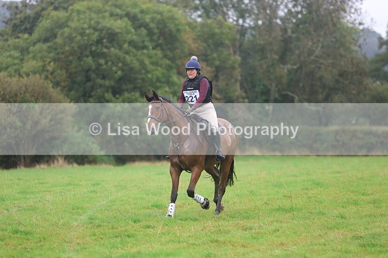 3E7A1326 - Class 2: 70cm: Half Roll Top