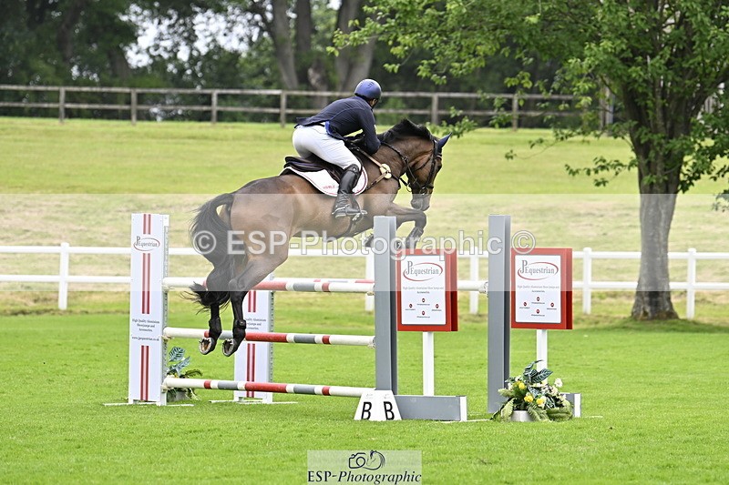 250613A-124118-01868 - Cls 3 Snr Foxhunter