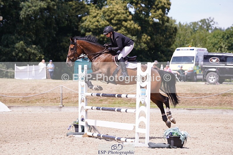 250704A-140830-11556 - Cls 22 Snr 1.15m Members Cup