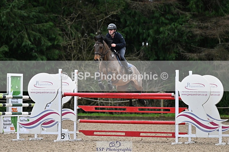 250201A-151128-01070 - Cls 05 Local Horse 130cm
