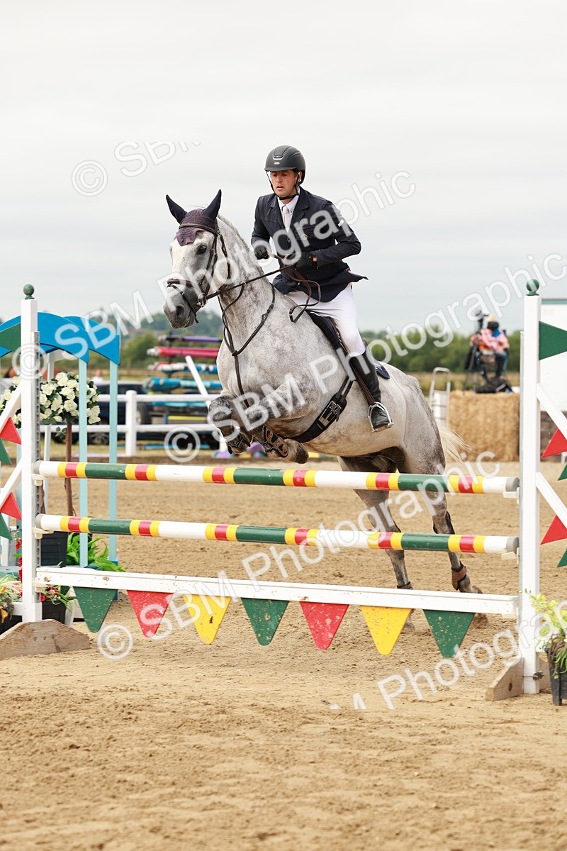 SBM_016858 - Class 20 - Senior Newcomers - 1.10m