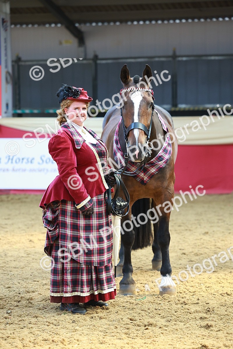 SBM_13664 - Class 104 - IH  Costume