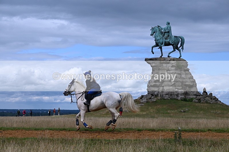 DSC_8824 - Time at Statue 14:33 to 15:10
