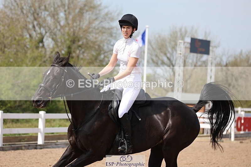 240510A-142628-07642 - Cls 17 1.05m National Am Quali