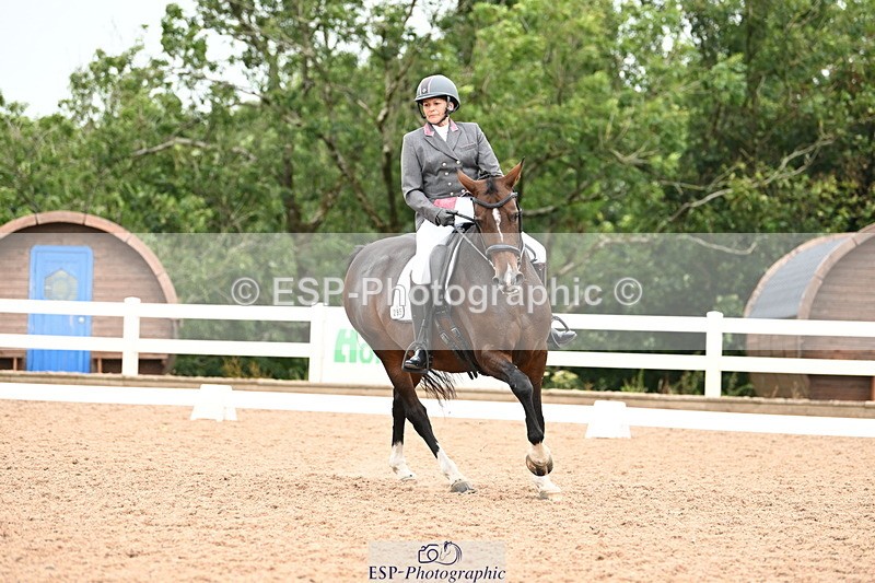 240815A-140810-01949 - 295-Zara.Bassett-Croon.Gravin