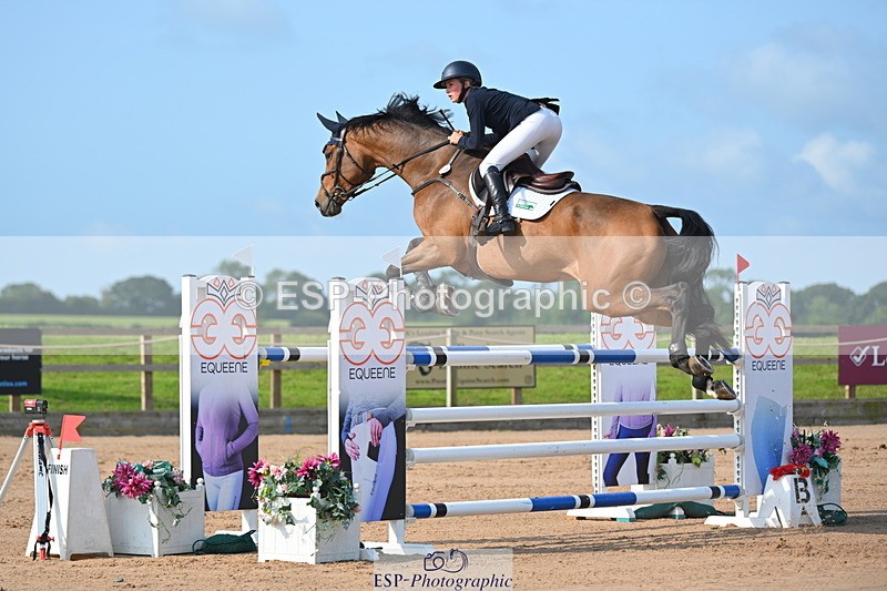 230721A-091433-04903 - Cls 2, 2 Star Small 1.30m