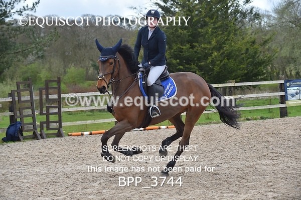 BPP_3744 - CLASS 3 Senior Discovery/ 1m Open