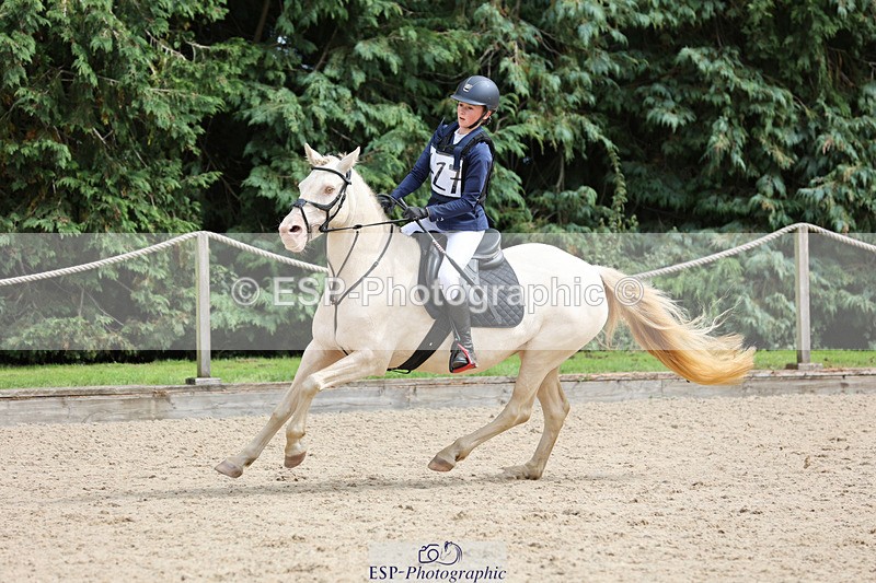 240823X-142610-18388 - 70cm R1 13.45 to 15.30